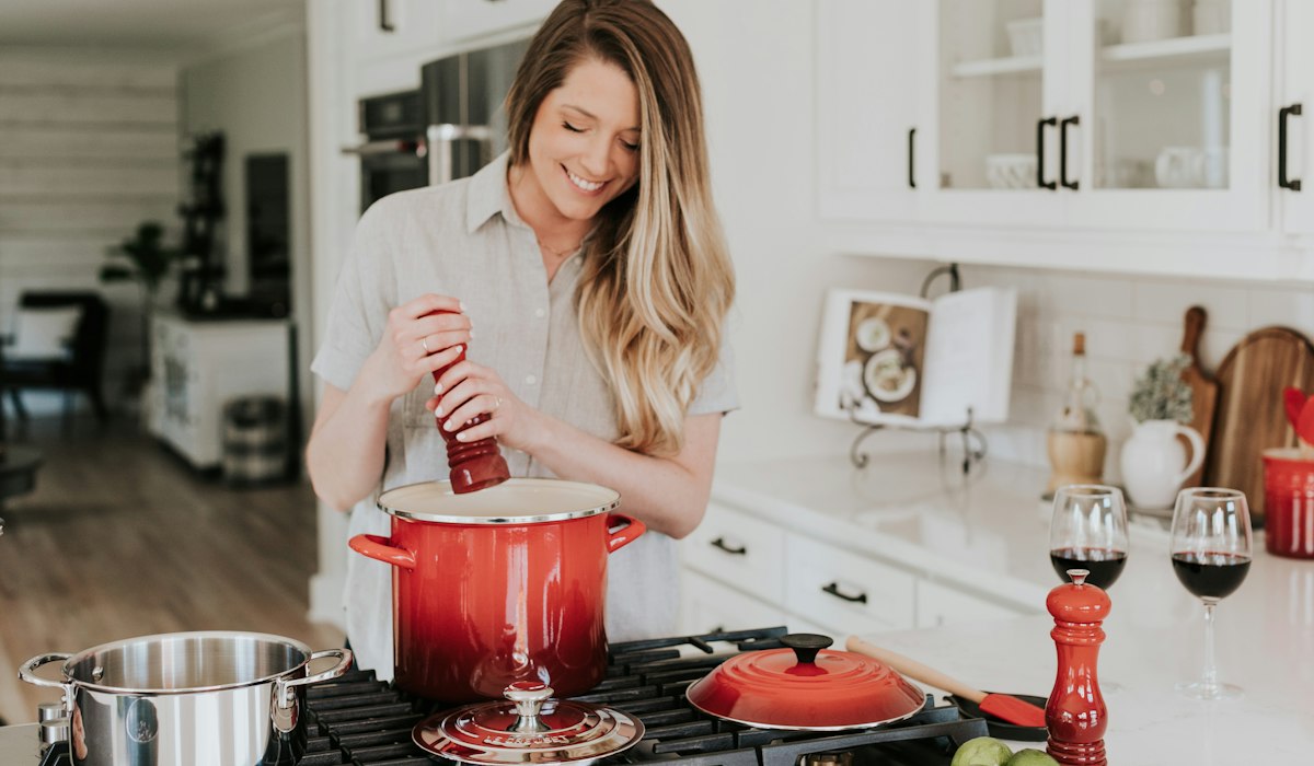 Cooking contest kitchen chili pot for Thanksgiving games with prizes