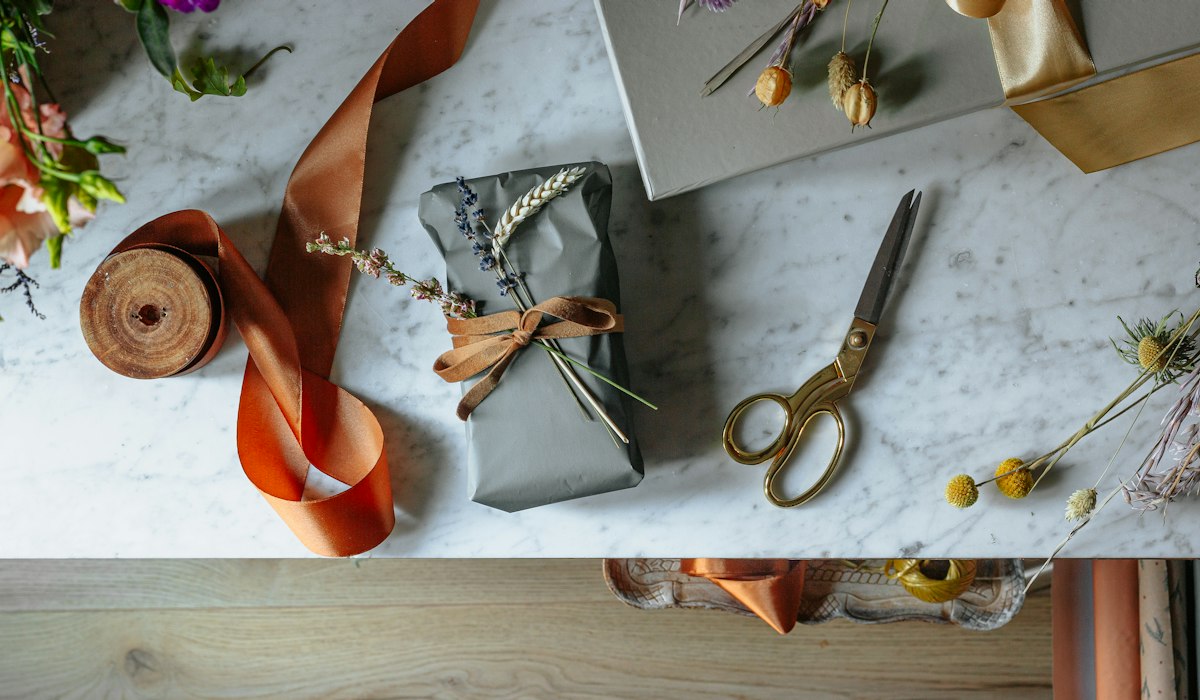 Fun Thanksgiving games with prizes small wrapped gift