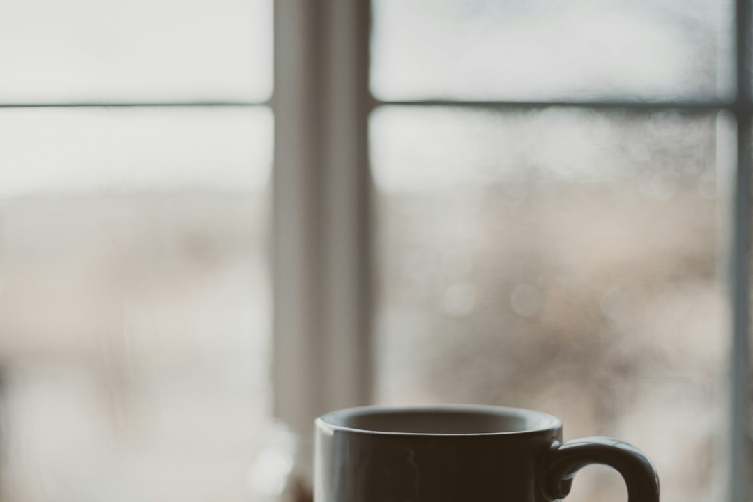 signs of lack of trust in relationship